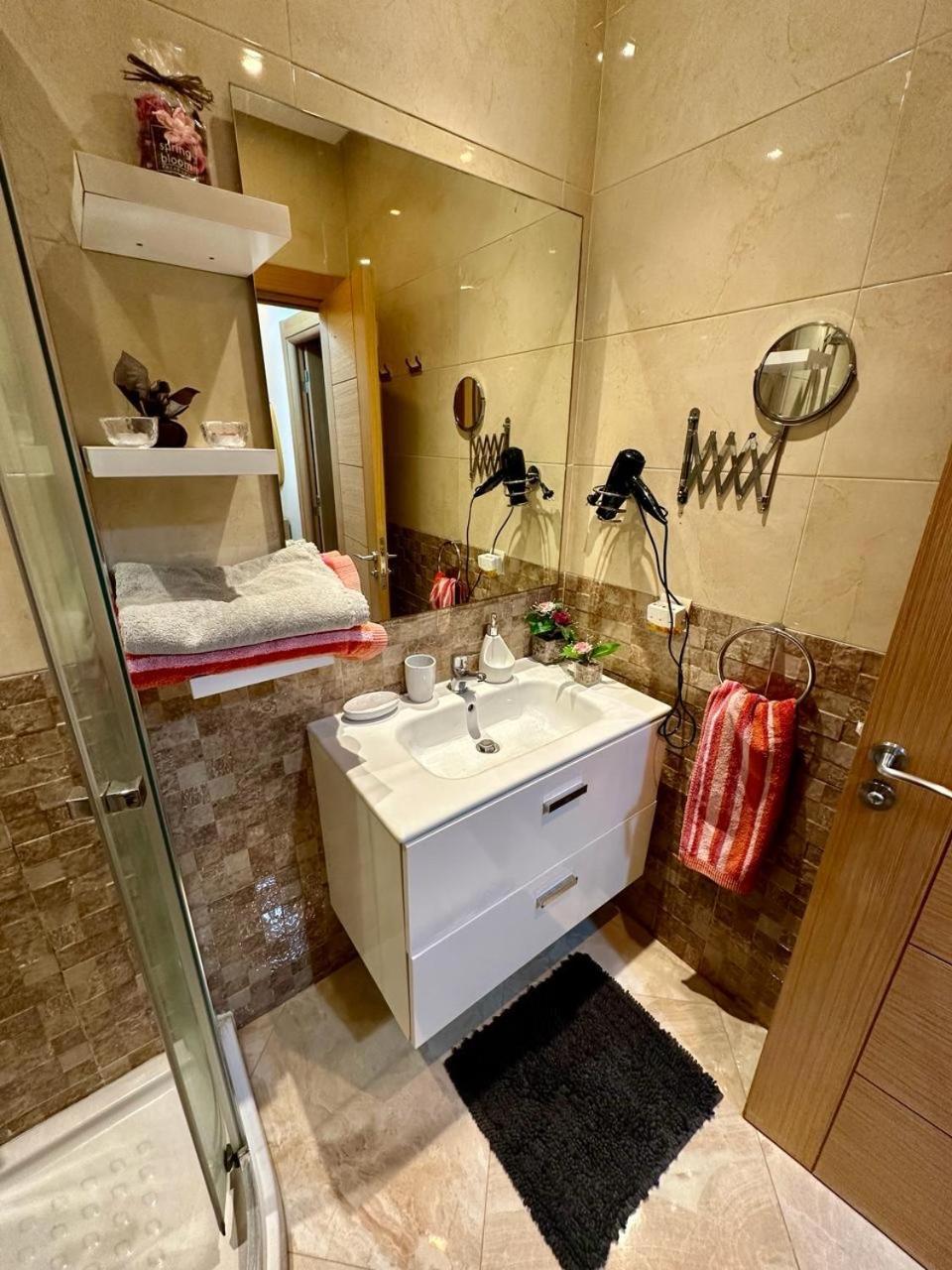 Apparemment De Luxe Vue Piscine Apartment Bouznika Ngoại thất bức ảnh